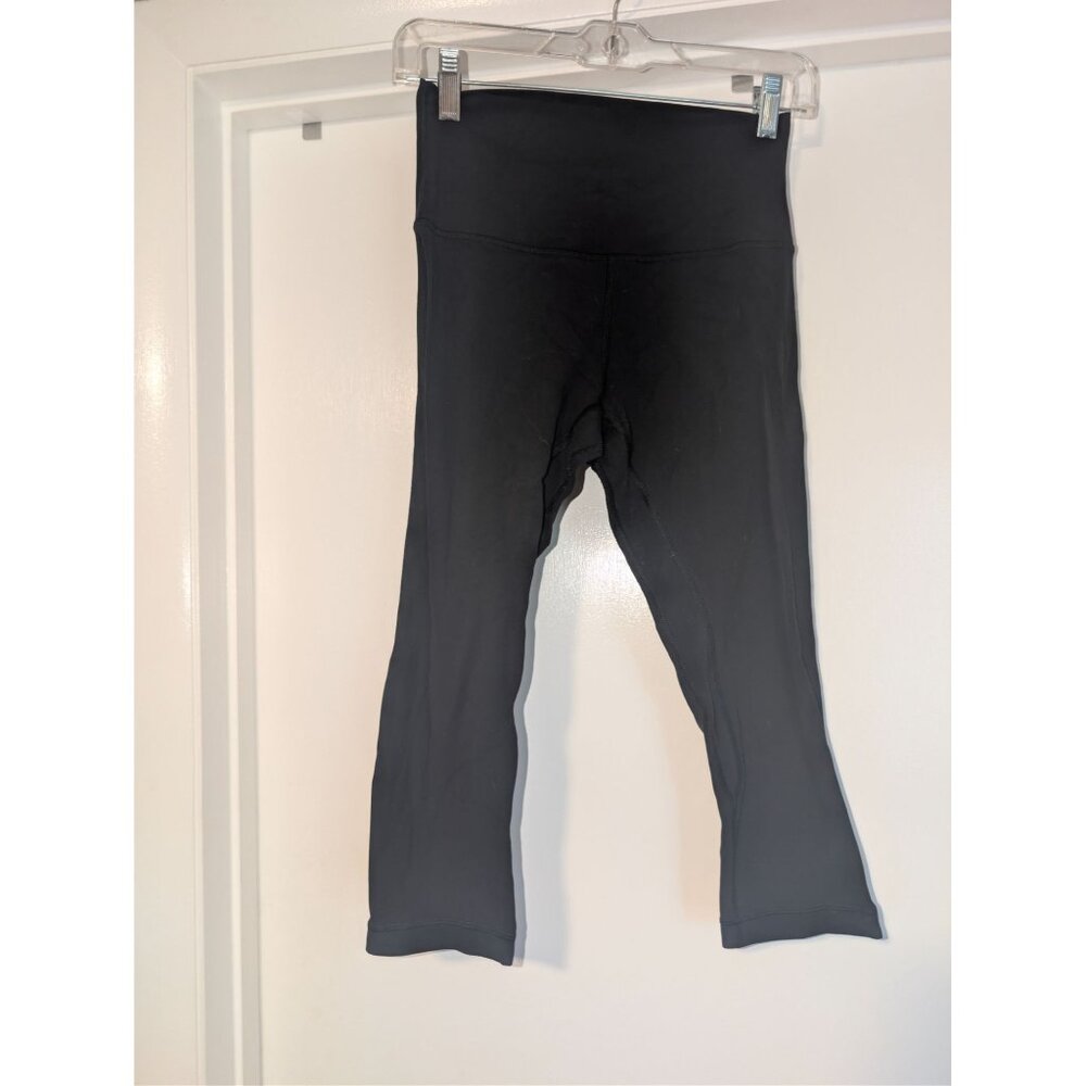 Lululemon Align leggings Capris size 6 Black 18" inseam